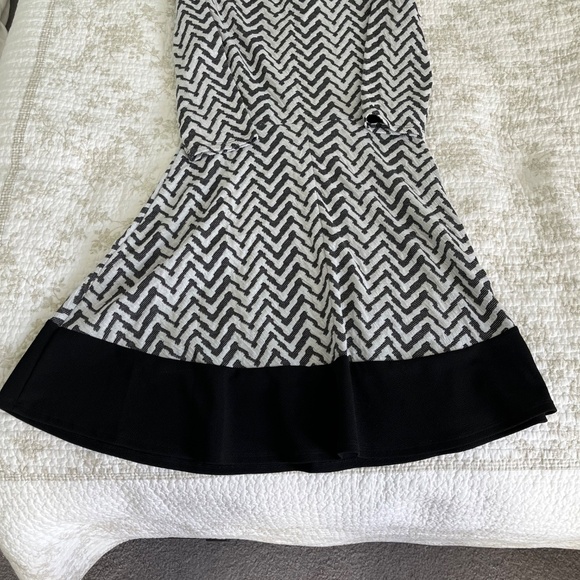 Gilli Dress - Made in U.S.A. - Picture 4 of 4